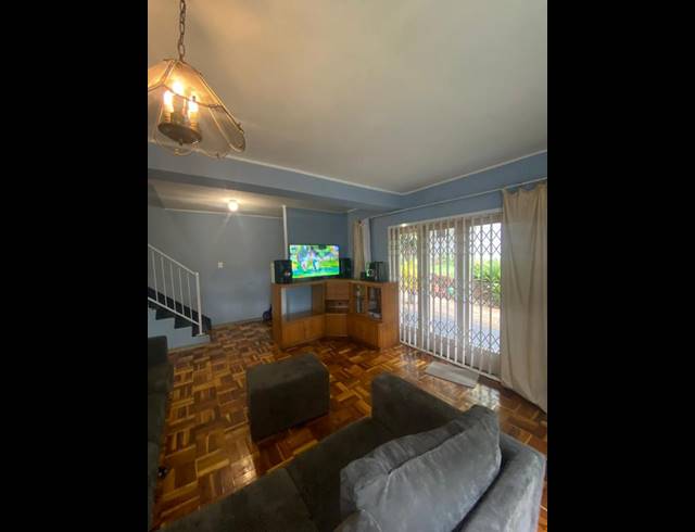 3 BEDROOM HOUSE FOR SALE IN GLENWOOD